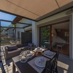 Maison Vespa , Argegno Italie